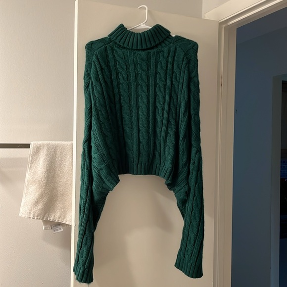 Women’s Green Sweater size Large - Picture 4 of 4